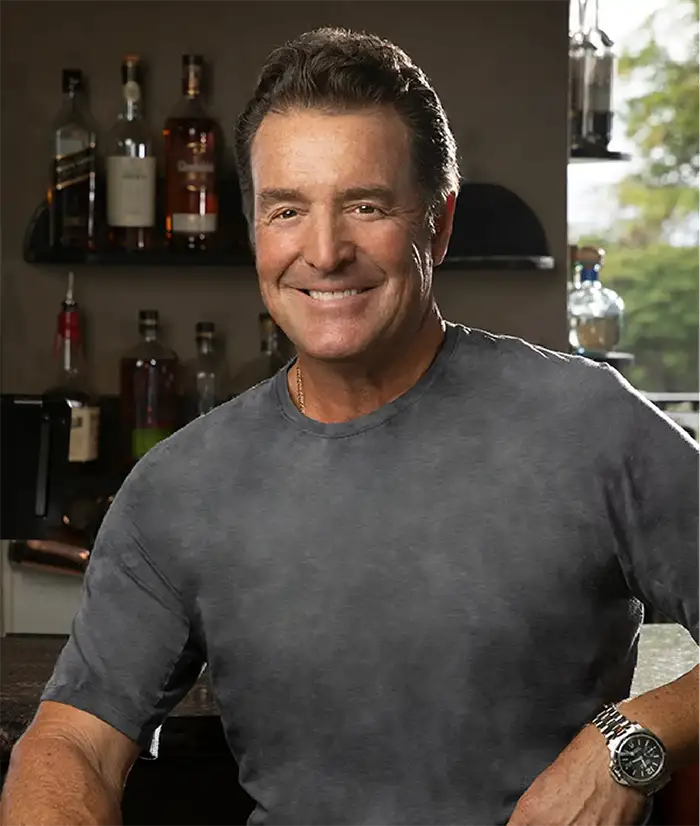 Aaron Placourakis of Manoli’s Pizza Company in Wailea Maui